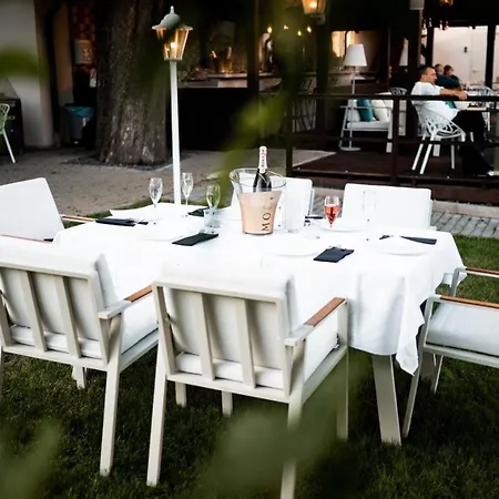 Zur Kaiserpfalz Hotel